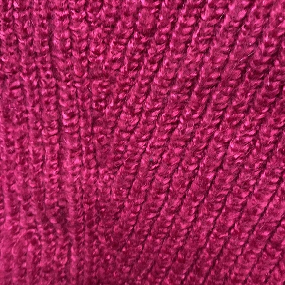Ann Taylor Angle Ribbed Knit FUCHSIA super soft sweater v neck Small s - Picture 4 of 4